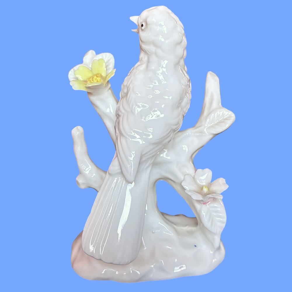 Vintage Ardalt Lenwile Japan Oriole #6869 White Porcelain Bird Figurine